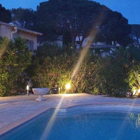 Grand Appartement Dans Maison Avec Piscine Privee Frejus Ngoại thất bức ảnh