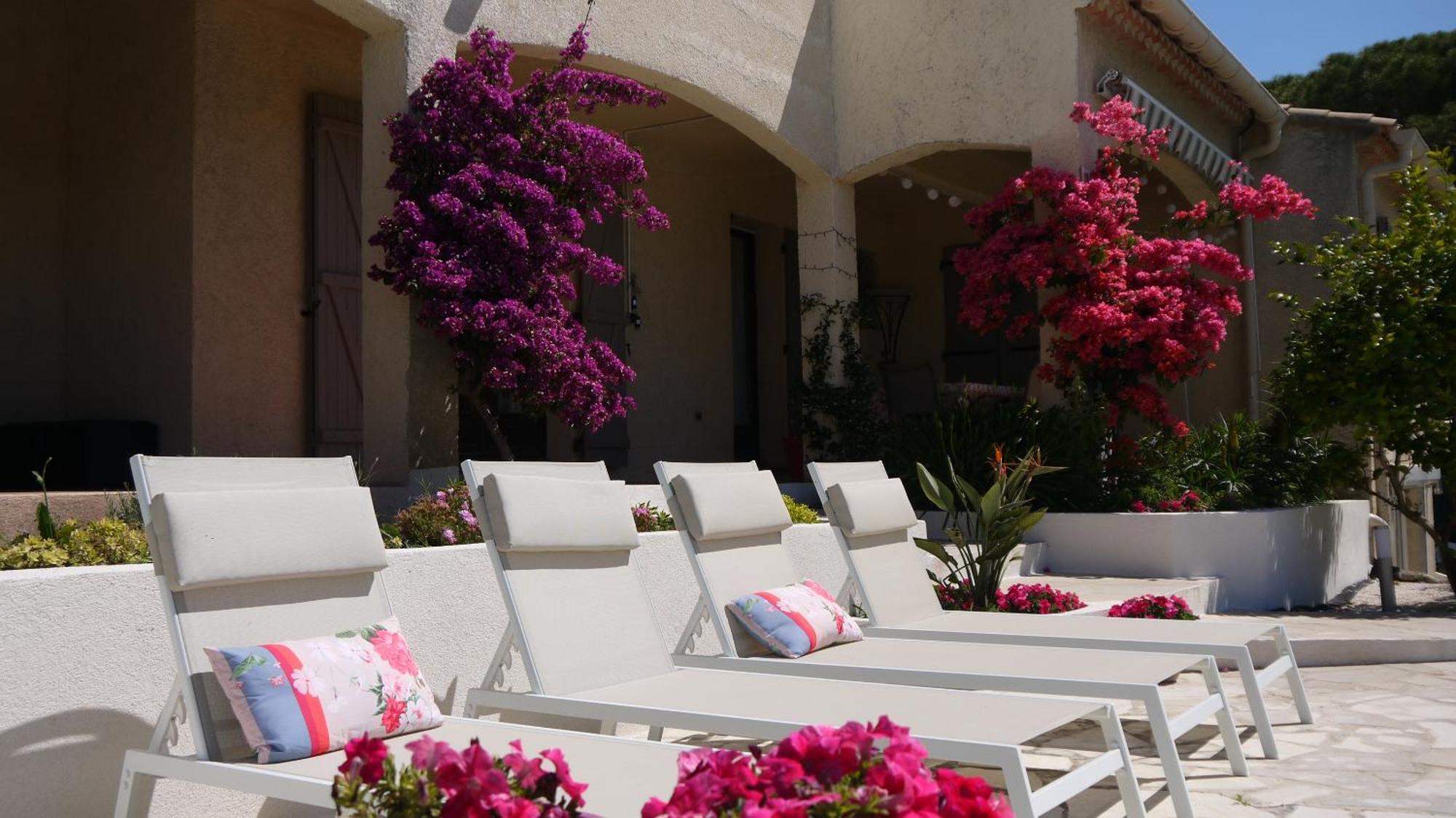 Grand Appartement Dans Maison Avec Piscine Privee Frejus Ngoại thất bức ảnh